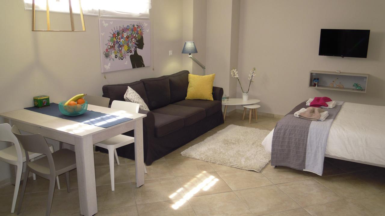Smile Studio Kato Daratso Dış mekan fotoğraf